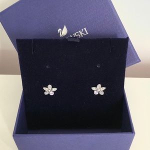 NEW Swarovski ear studs 100% authentic